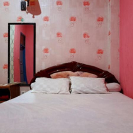 Hotel Rosichan Bau Bau Mitra Reddoorz Bau-Bau Exterior foto